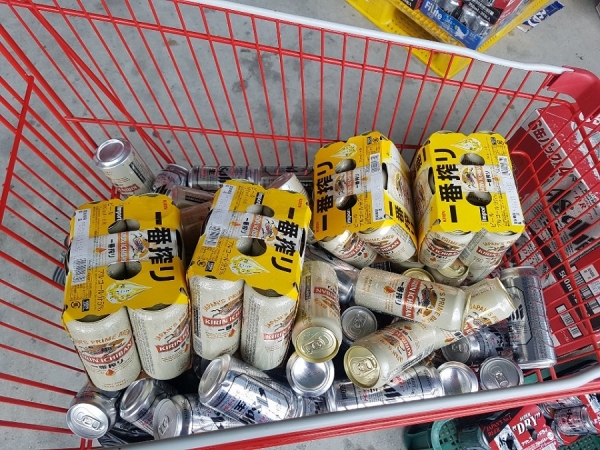 전북익산수퍼마켓사업협동조합원들이 우리나라에 대한 일본정부의 불합리한 수출규제 조치에 항의해 반품 처리한 일본산 맥주제품