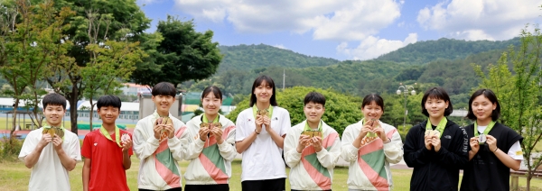 제52회 전국소년체육대회에서 메달을 획득한 전북체육중 선수들/사진=고병권 기자